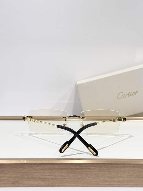 Picture of Cartier Sunglasses _SKUfw77796244fw